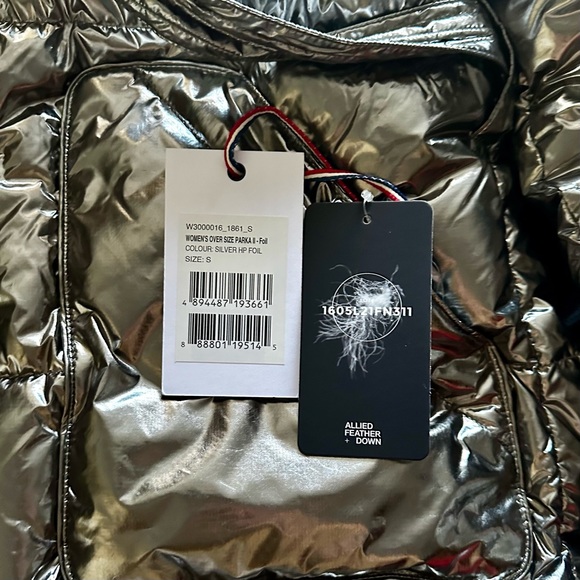 Perfect Moment Metallic Oversized Down Parka - silver foil - small - Picture 8 of 11